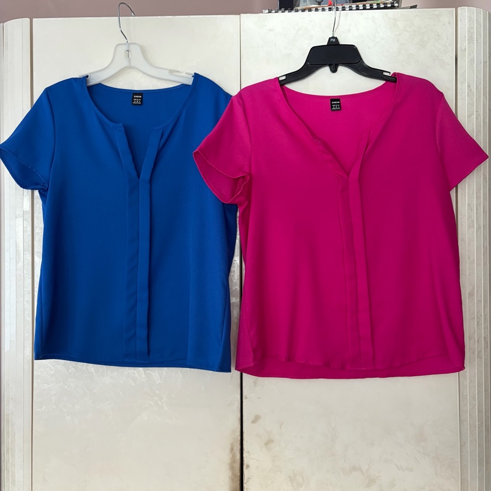Bundle of 2 Notch Neck Fold Pleated Tops